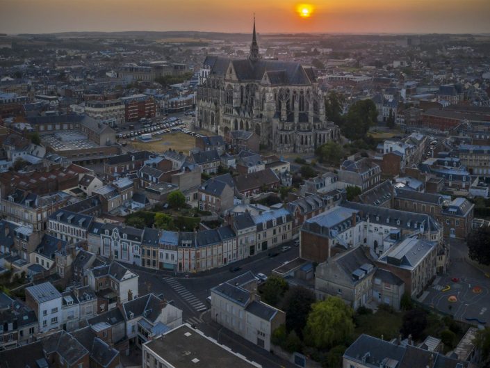 Beginn der Hundstage auf dem Canal de St. Quentin nach St. Quentin